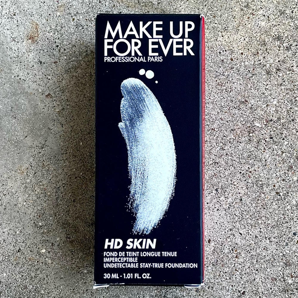 Makeup Forever HD Skin Undetectable Longwear Foundation